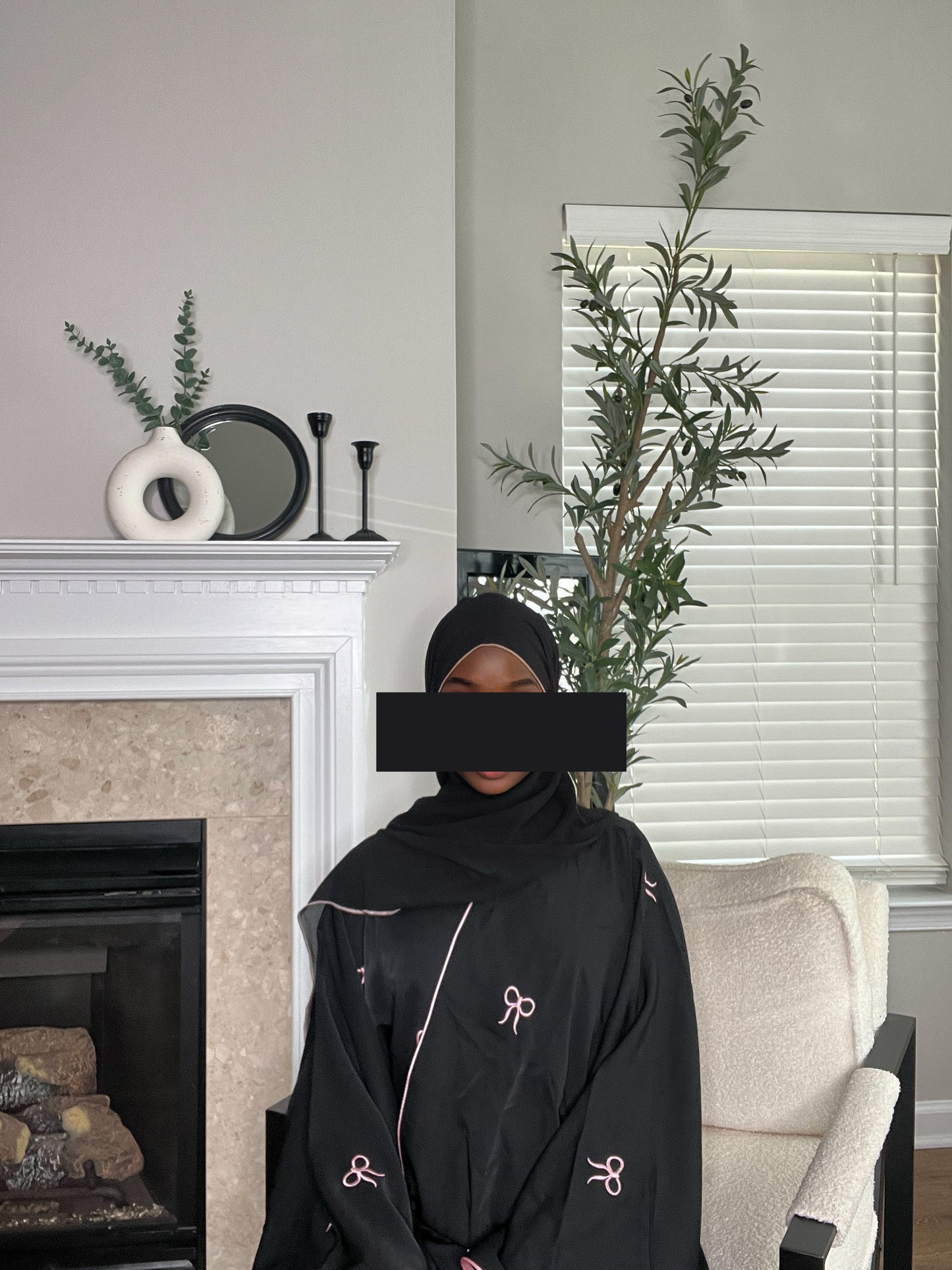 Layan Embroidered Open Abaya with Matching Hijab- Pink Bows