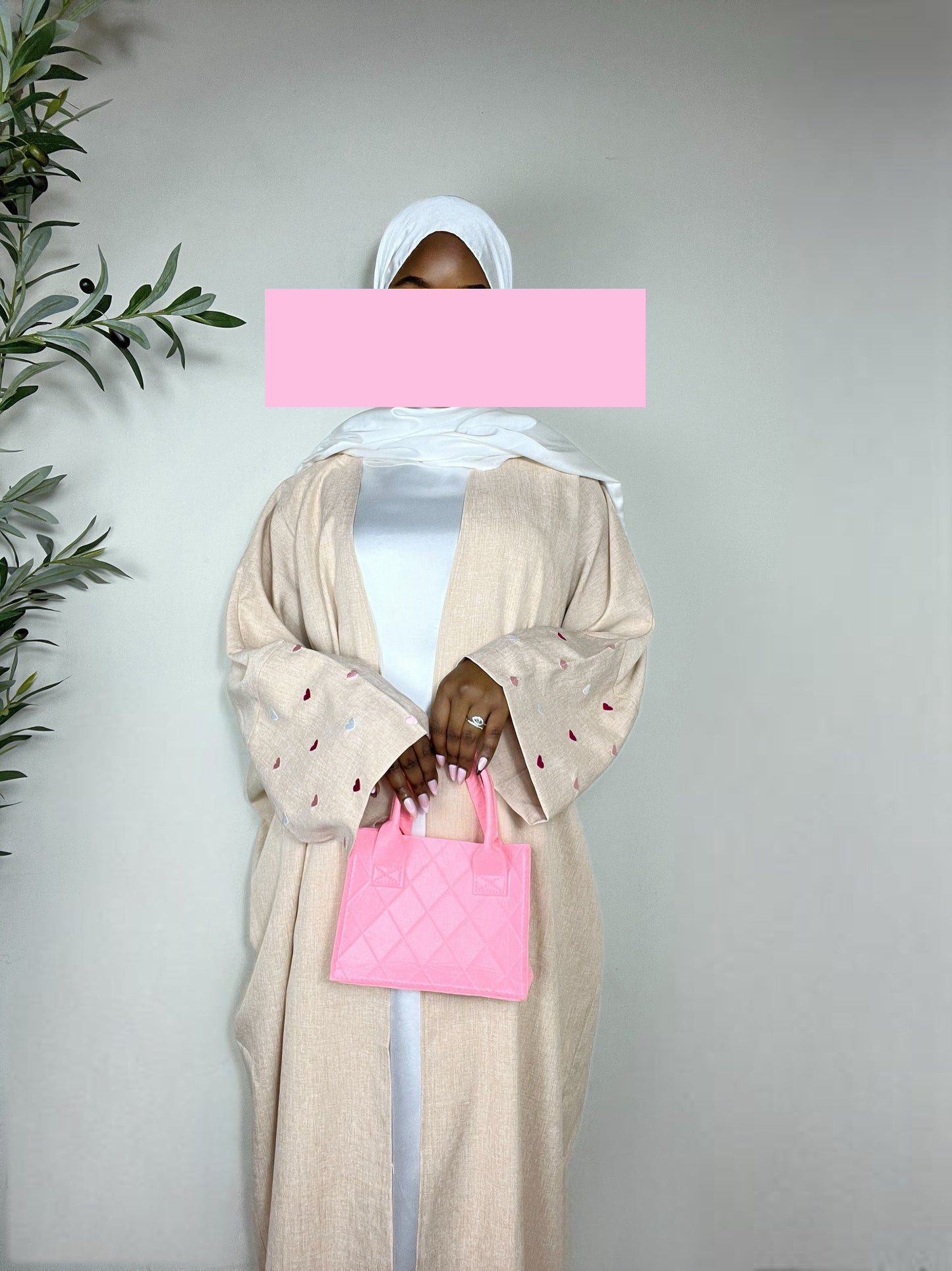Ayla Hearts Embroidered Open Abaya - Pink & Beige
