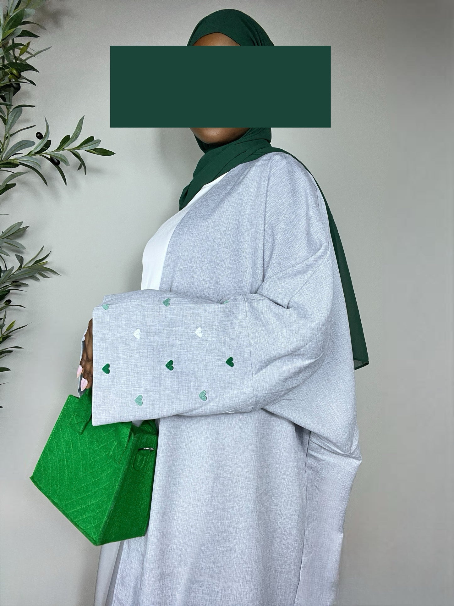 Ayla Hearts Embroidered Open Abaya - Green & Grey