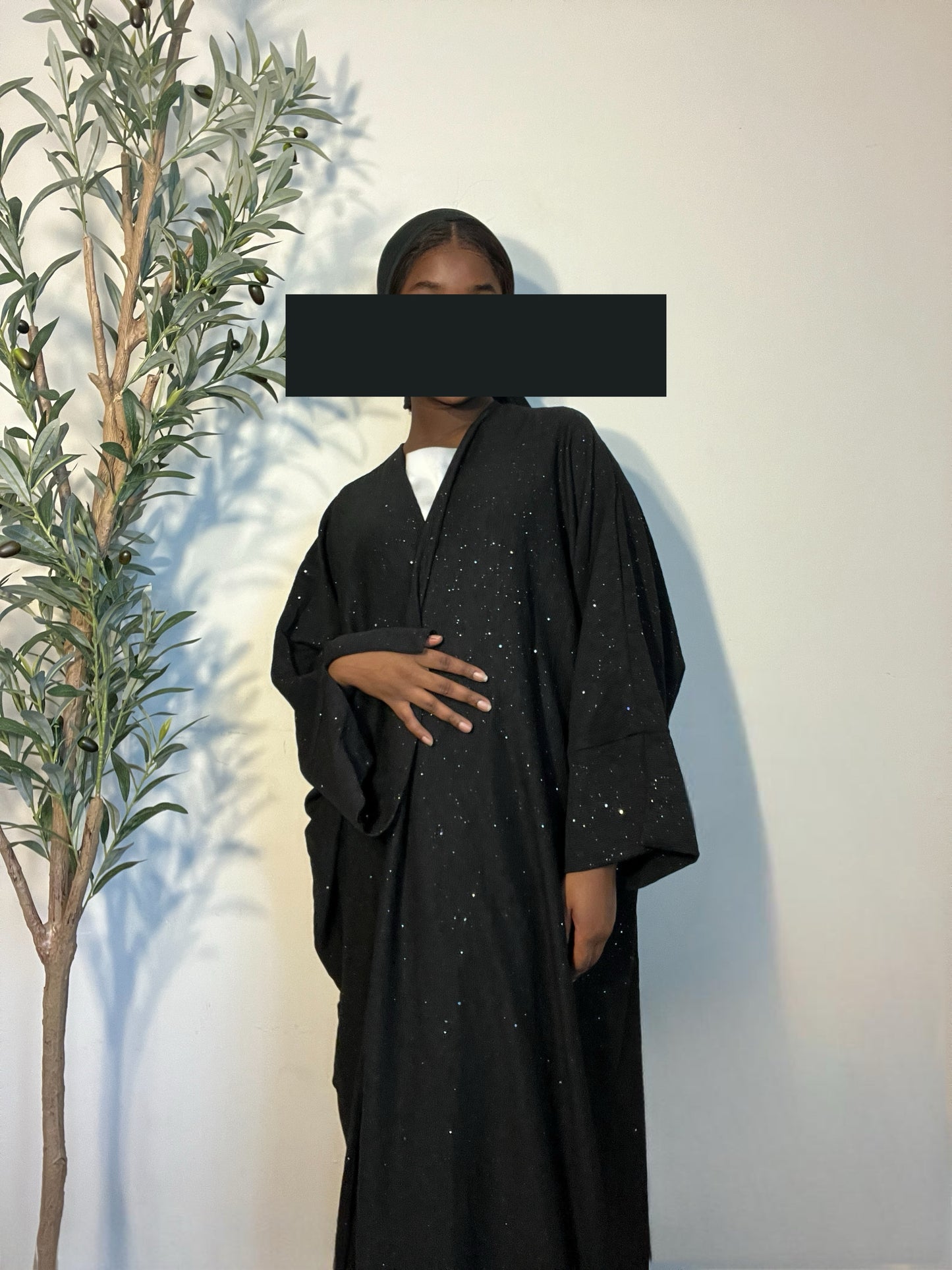 Hasna Sparkly Glitter Open Abaya- Black