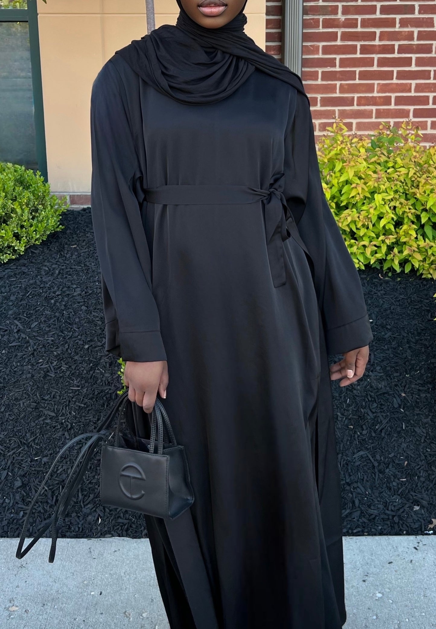 Zaynab Satin Abaya - Black